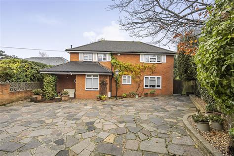 Properties For Sale in Little Stanmore .